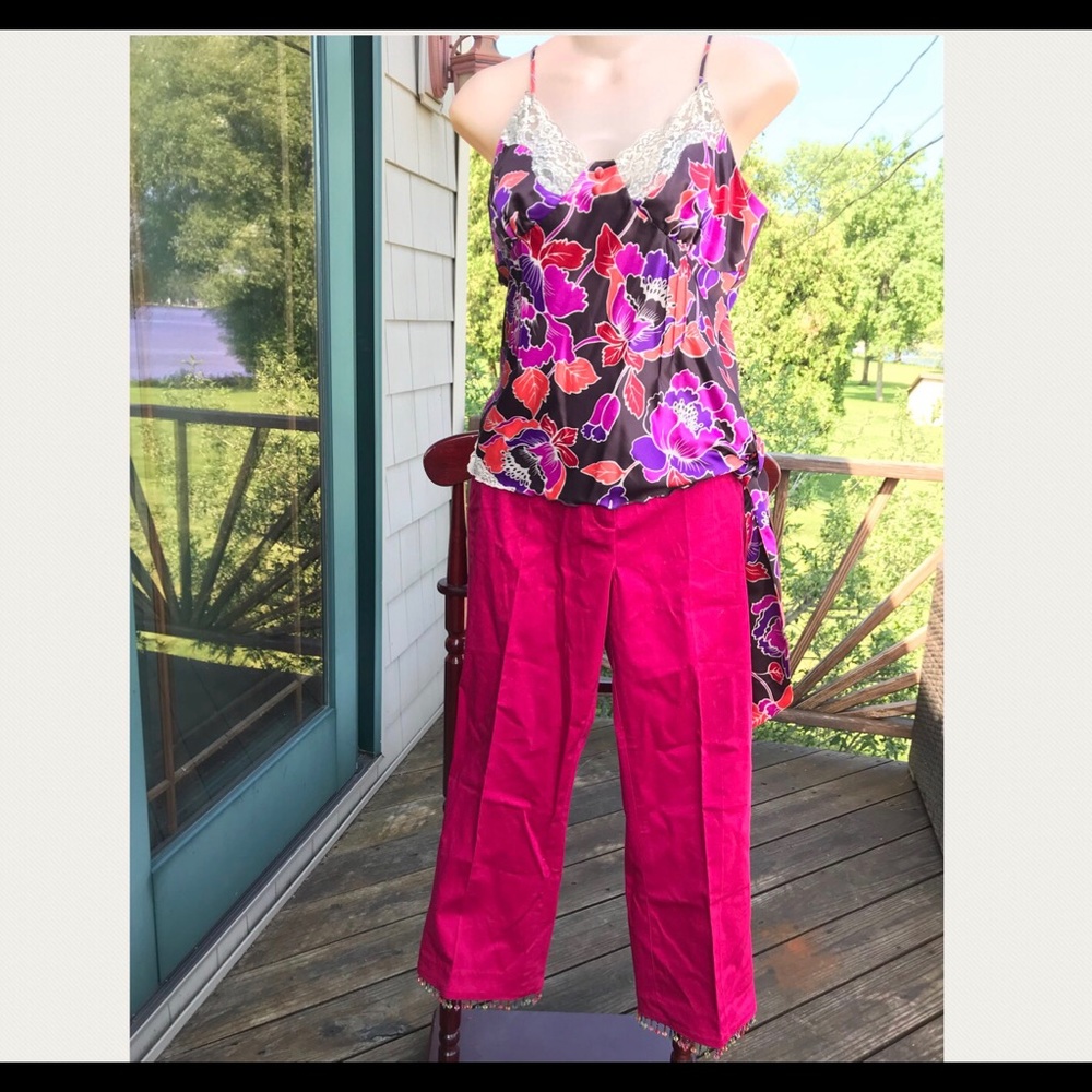 Worthington petite unique Capri with pretty beading